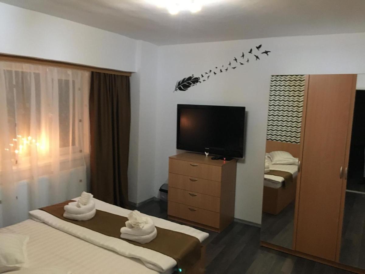 Karla Residence / Greta Residence Решица Екстериор снимка